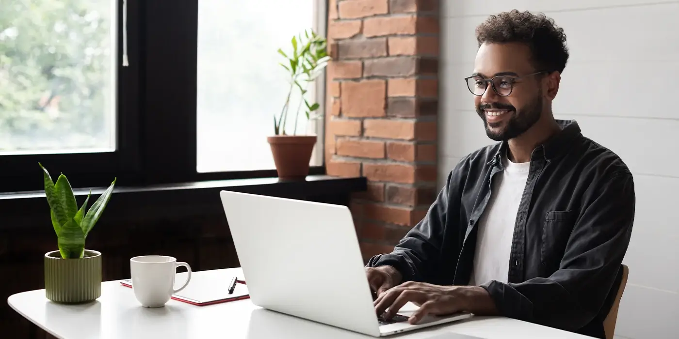 Estude do seu jeito, como e onde quiser.
